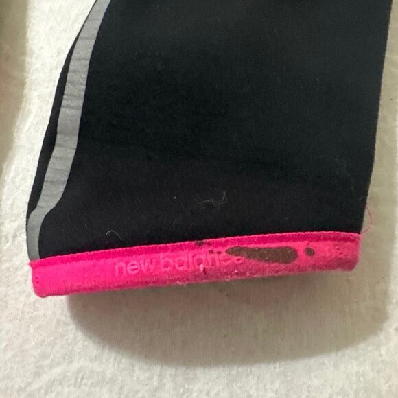 New Balance Jacket Windbreaker Full Zip Mesh Lined Women’s Medium Black Pink - Picture 8 of 10